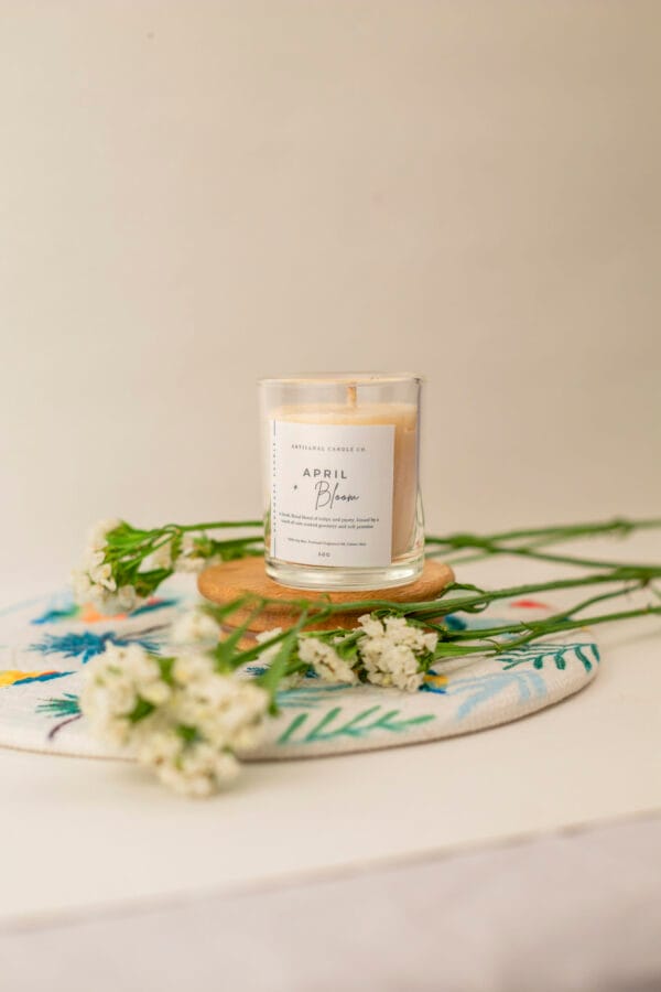 April Bloom Jasmine Scented Candle - Image 2
