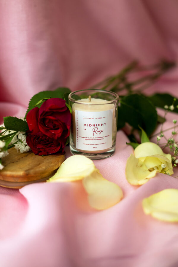 Midnight Rose Bliss- Luxury Scented Candle - Image 3